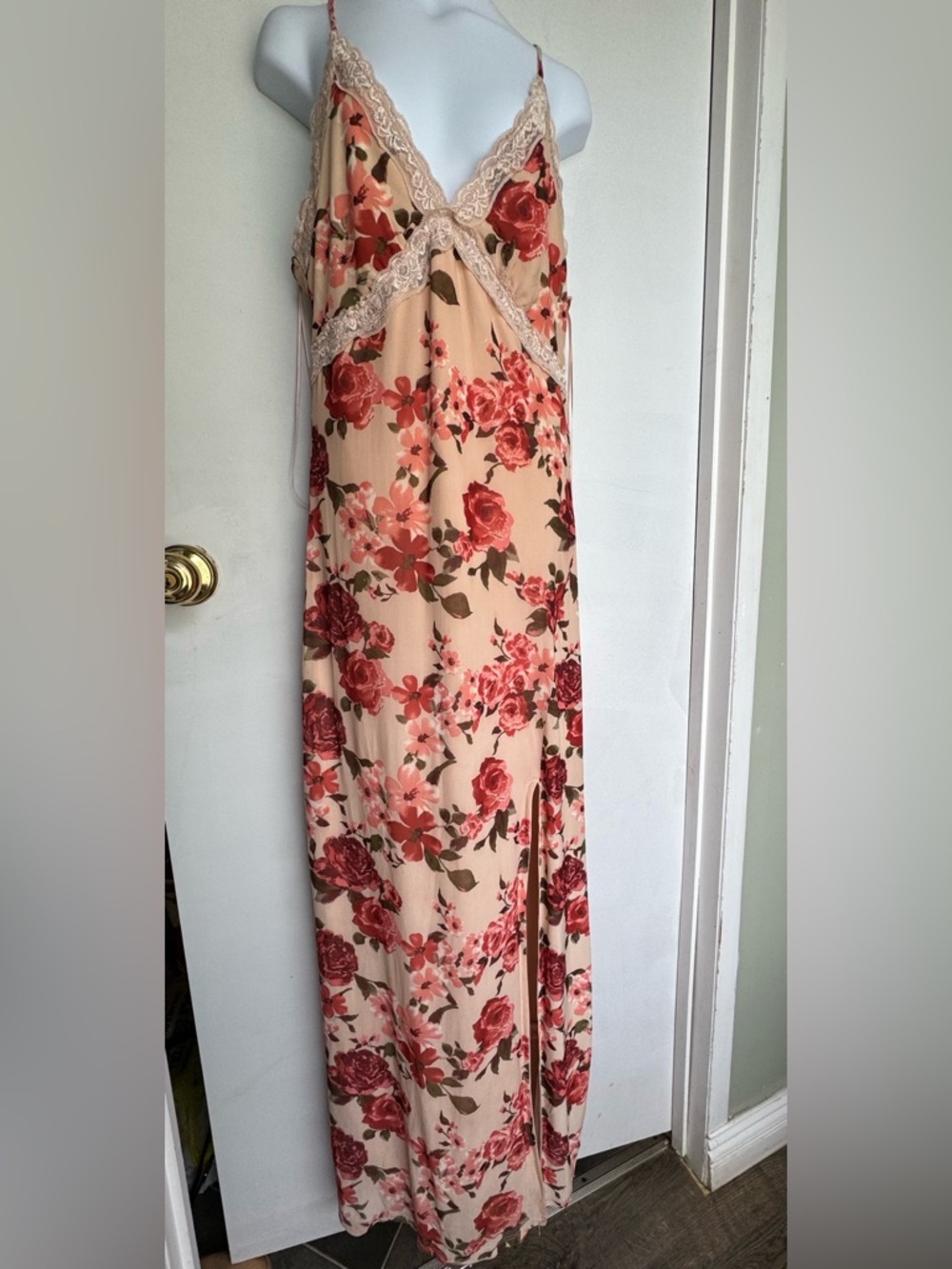 Jessica Simpson Blush Floral Lace-Trim Slip Dress